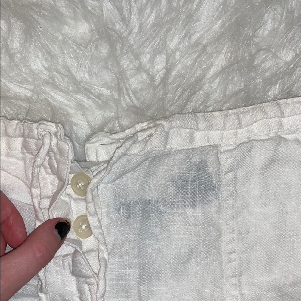 Small White Linen Shorts!!
